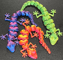 Load image into Gallery viewer, 3D Printed Articulated Gecko Fidget Toy