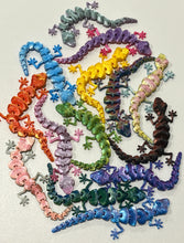 Load image into Gallery viewer, 3D Printed Articulated Gecko Fidget Toy