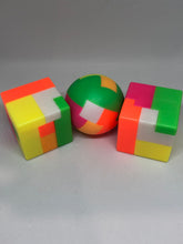 Load image into Gallery viewer, Puzzle Ball - Medium